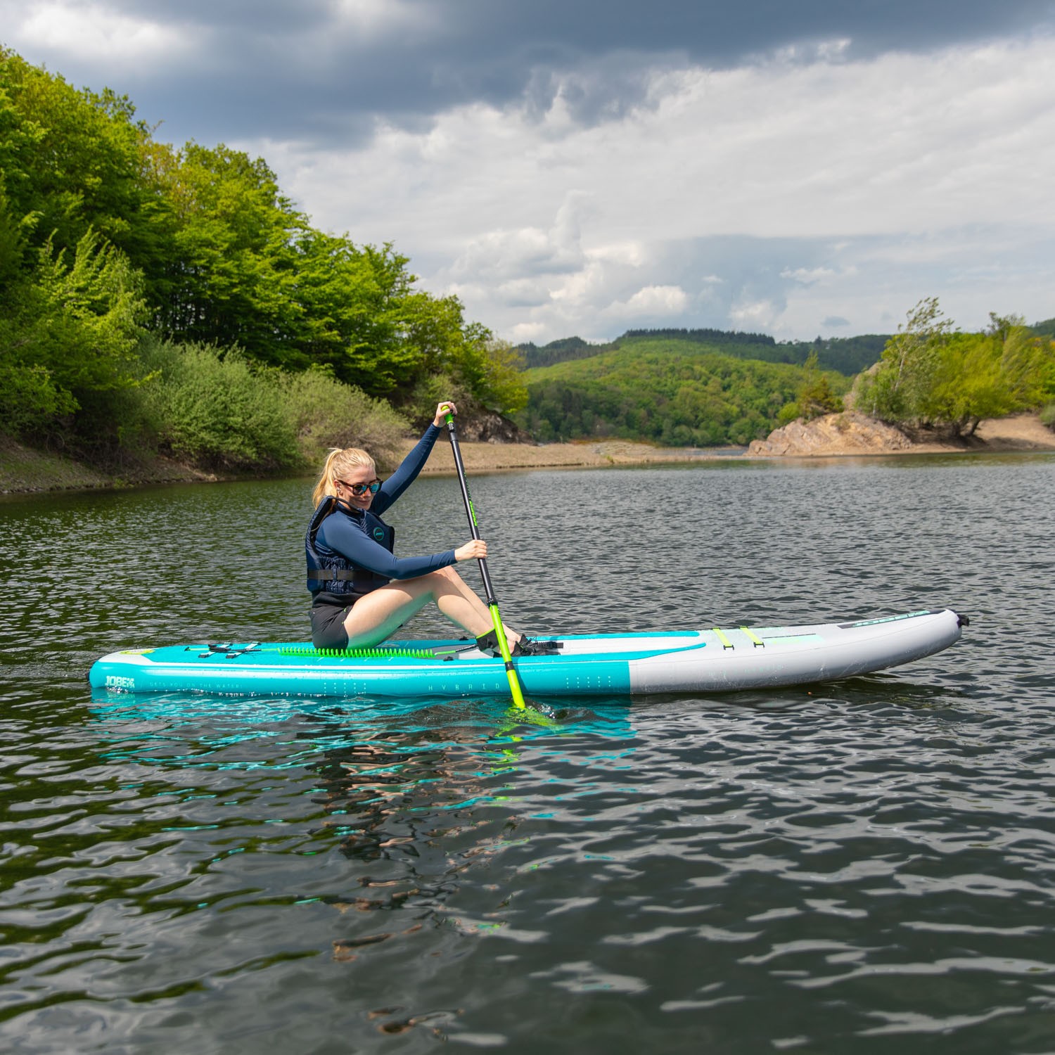Jobe Tana hybrid 11.2 utilisé en position kayak